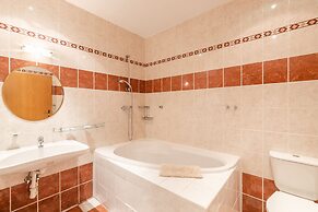 Hotel Perla Jizery