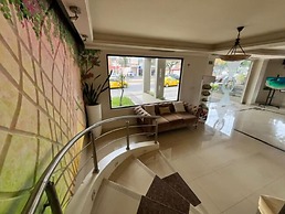 Hotel Ceibo Real