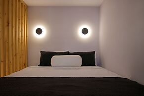 Phaedrus Living: Seaside Luxury Flat Athina 109