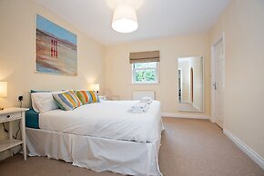 Dalton Crescent
