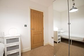 Apartment 2 The Grove