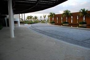 Delcanto Residences by LaTour