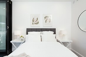 Luxury Sydney Apartment