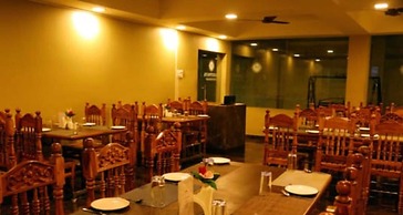 Ack Palacce Inn