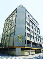 Hiroshimanoyado Aioi