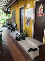 Oasis Resthouse