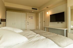La Dolce Vita Hotel