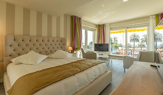 La Dolce Vita Hotel