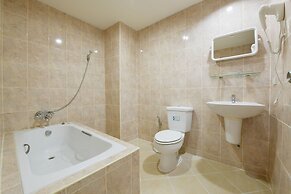 OYO 438 Home 24