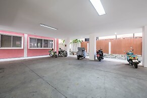 OYO 438 Home 24