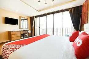 OYO 458 Nakorn Siam Boutique