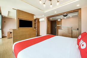 OYO 458 Nakorn Siam Boutique