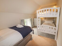 Lee House Cottage