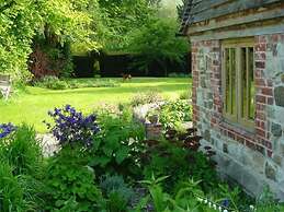 The Yeoman's House