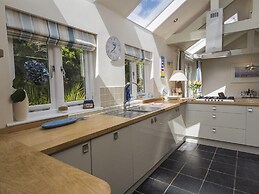 Gooder House