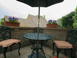 Temple Mews