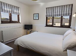 4 Armada House
