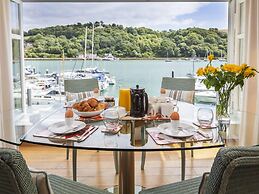 7 Dart Marina