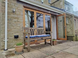 5 Burford Mews