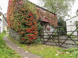 Holemire Barn