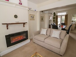 5 Albany Road