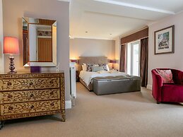 St Elmo Lodge