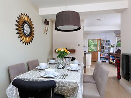 St Elmo Lodge