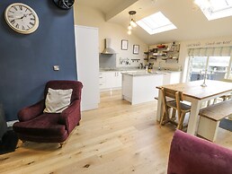 Horseshoe Cottage