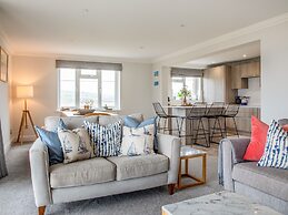 10 Thurlestone Rock