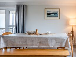 10 Thurlestone Rock