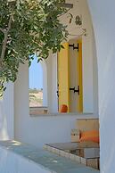 Ailouros summer hotel