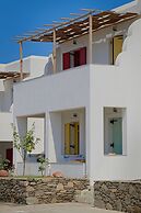 Ailouros summer hotel