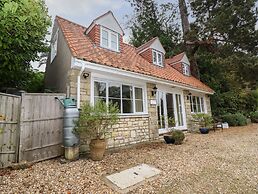 The Cottage At Barrow Mead