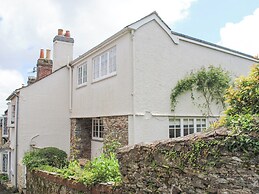 11 Robinsons Row