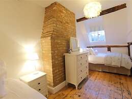 One Masons Court