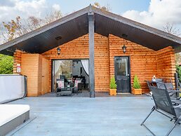 Sunset Lodge
