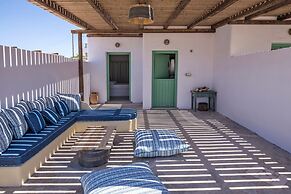 Ailouros guest house