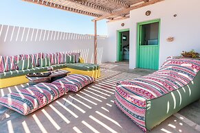 Ailouros guest house