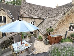 Castle Combe Cottage