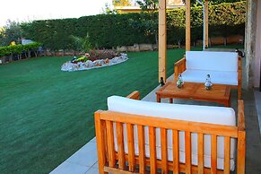 Comfartable 1 Bedroom Flat with Garden near Beach