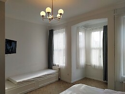 Verna Hotel
