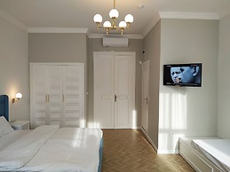 Verna Hotel