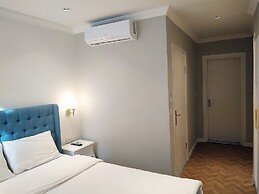 Verna Hotel