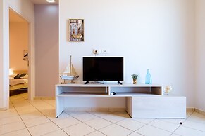 Cozy Home close to old Port Sea Front & Parking