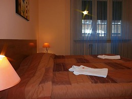 Airport Pisa Rooms