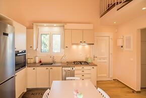 Gorgeous Villa with Garden - Stavros Beach