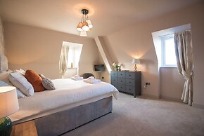 7 The Grange