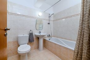 2 bed Apartment Overlooking Pool - Oroklini