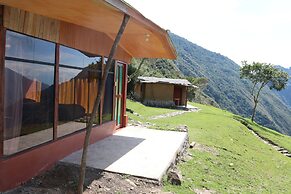 Llactapata Lodge Overlooking MachuPicchu