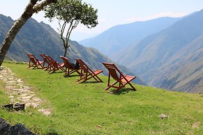 Llactapata Lodge Overlooking MachuPicchu